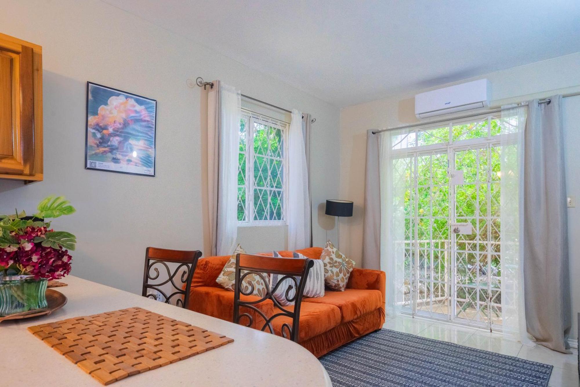 Musgrave Annex- Comfy 1 Bedroom Apartment On The Ground Floor Кінгстон Екстер'єр фото
