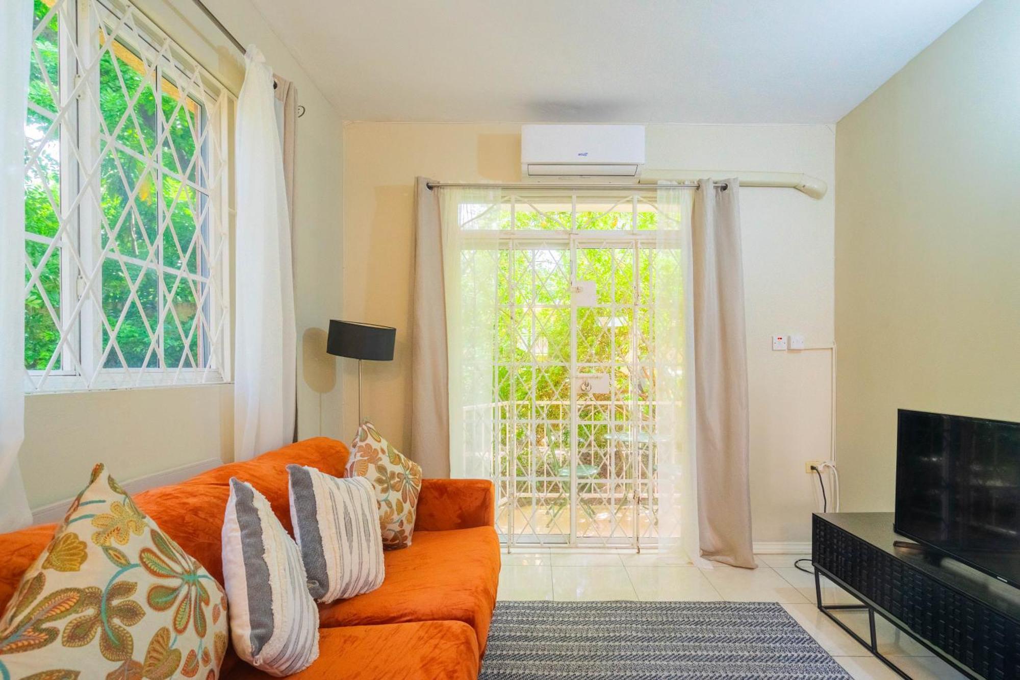 Musgrave Annex- Comfy 1 Bedroom Apartment On The Ground Floor Кінгстон Екстер'єр фото